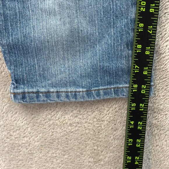 Lee Riders Womens Capri Jeans Size 8M Blue Denim Cropped Relaxed Fit Casual - Picture 5 of 14